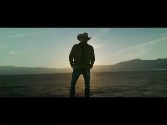 Jason Aldean "Trouble With A Heartbreak" (Official Music Video)